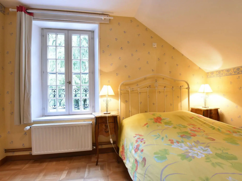 Alluring Cottage in Englancourt With Fenced Garden