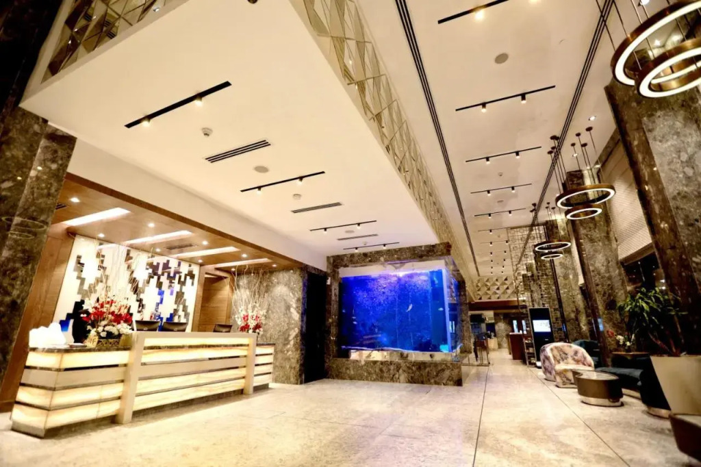 Hotel Madin