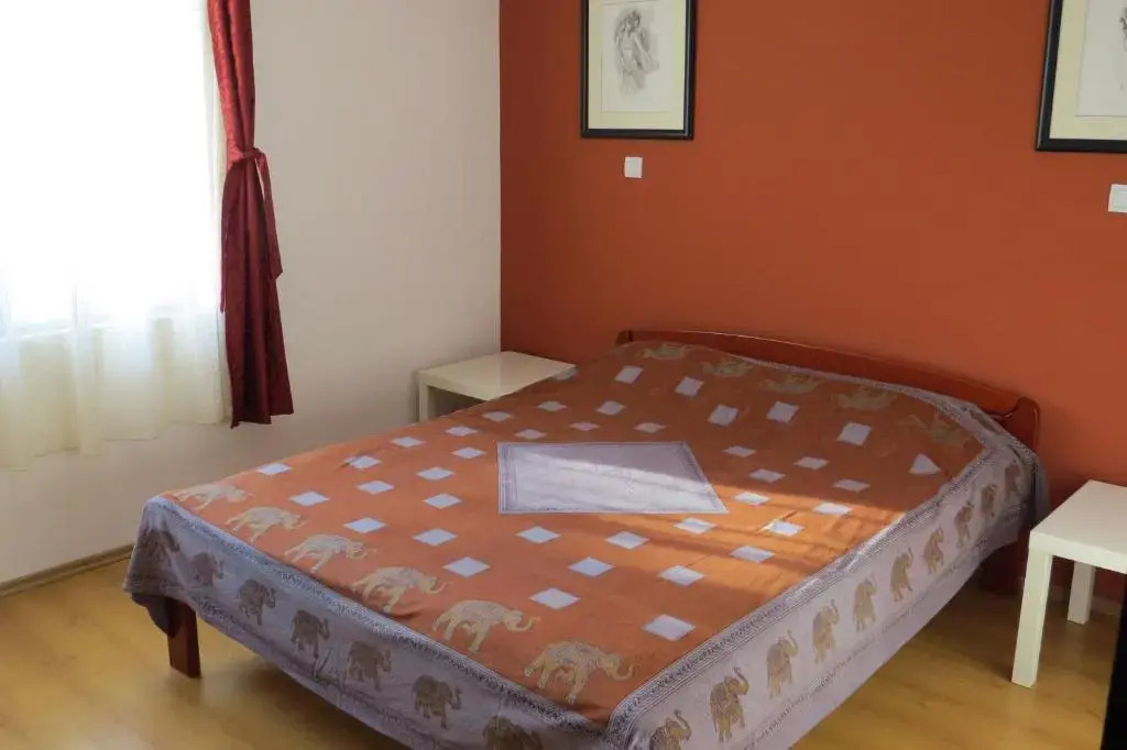 Cave Apartment