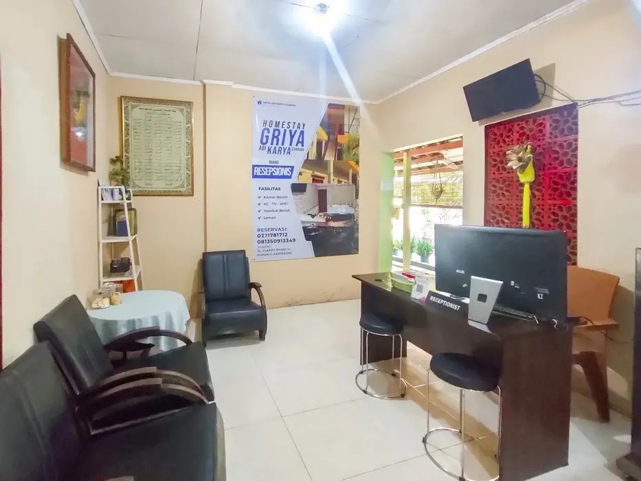 RedDoorz Syariah at Graha Adi Karya Kartasura