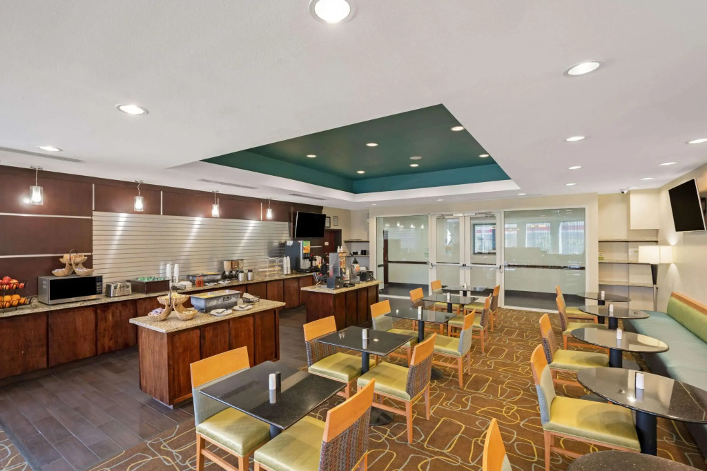 La Quinta by Wyndham Houston Willowbrook