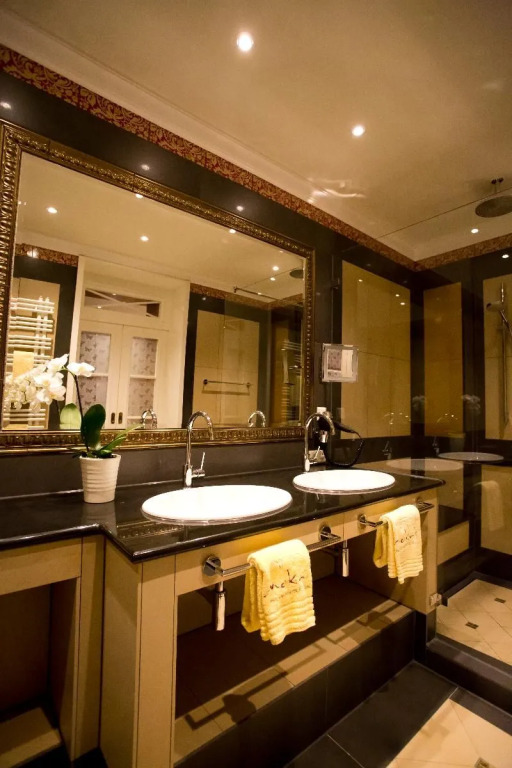 Moknis Palais Hotel & SPA