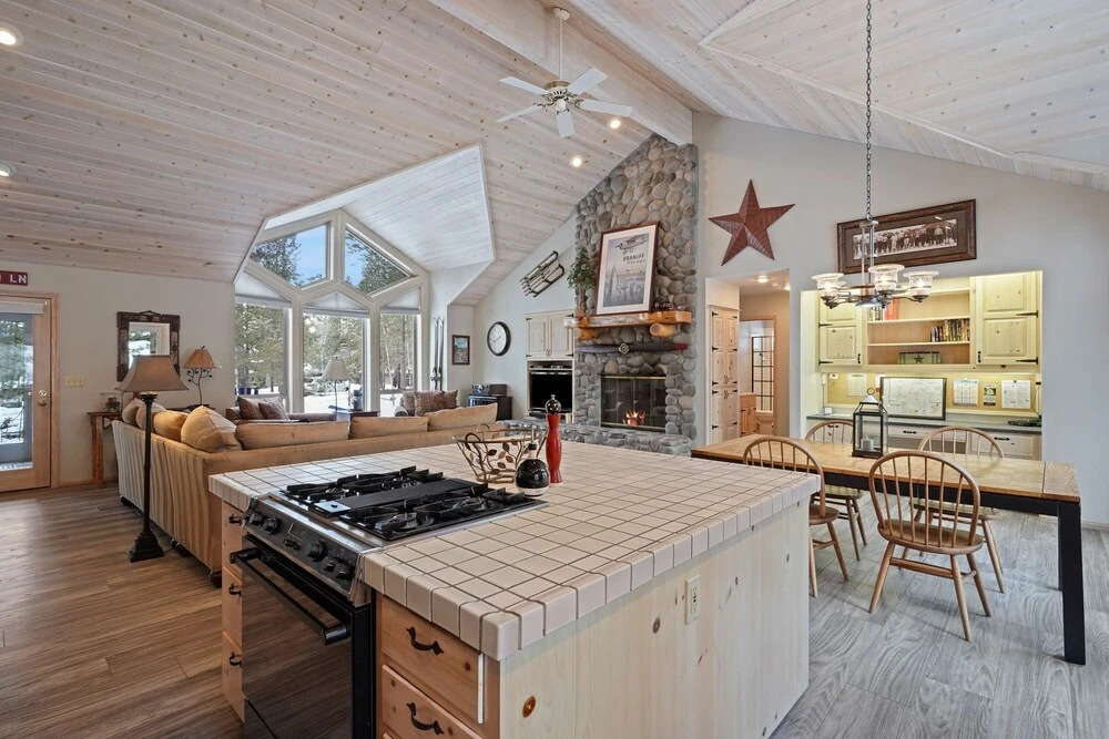 Beautifully Updated 6 Todd Home with Hot Tub and Easy Access to SHARC by RedAwning
