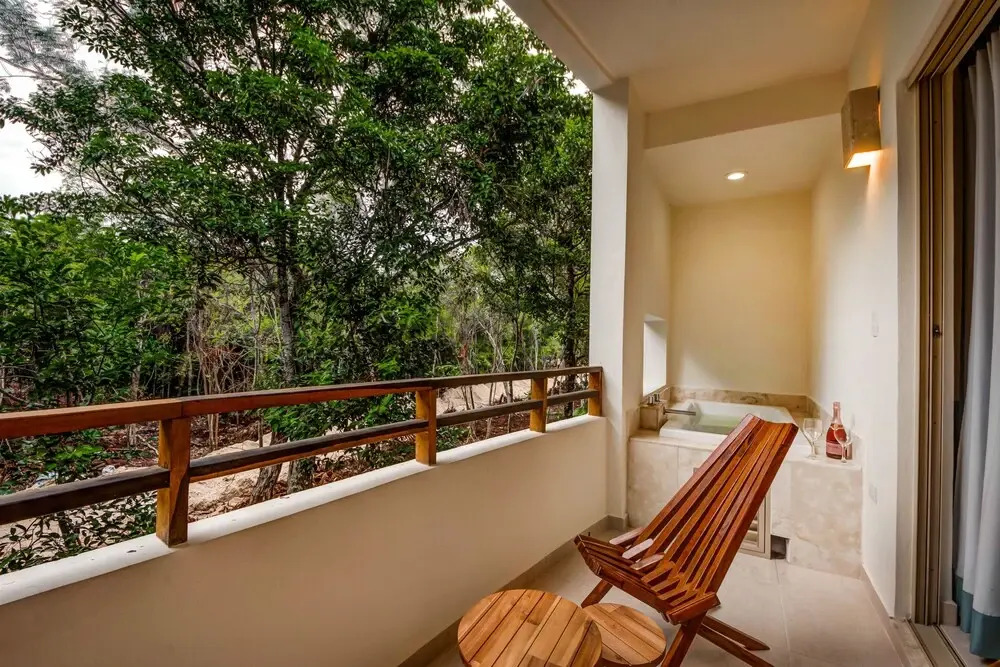 Blue Beach 2 BRM apt sleeps 5