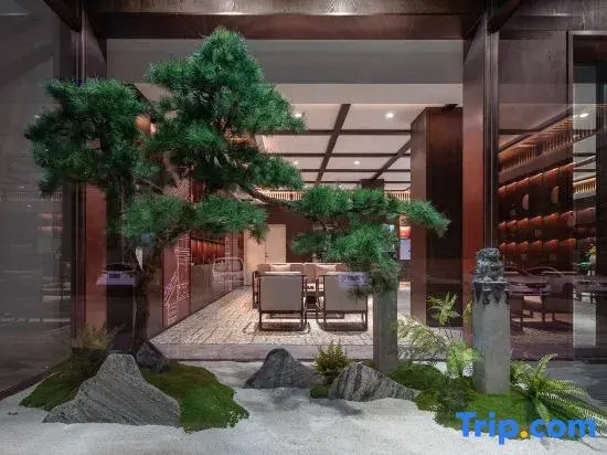 QIANNA HOTEL FINE (Fengqiu Branch)