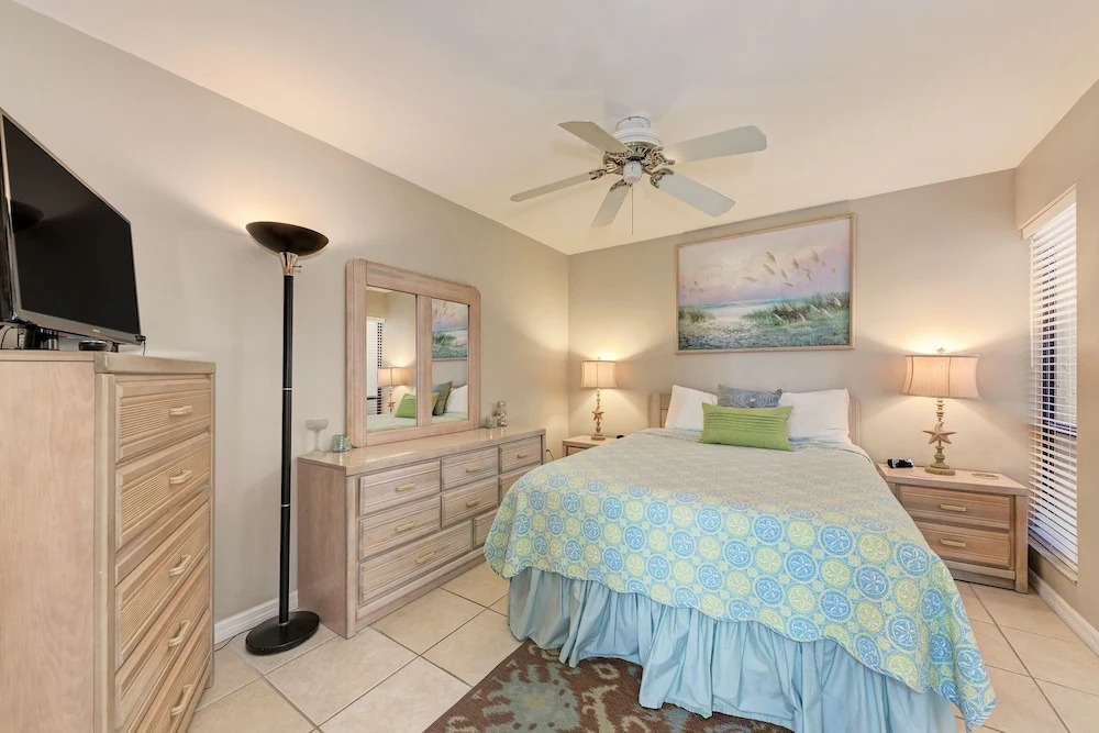 Midnight Cove Ii 111f - Spectacular Vacation Rental! 2 Bedroom Condo