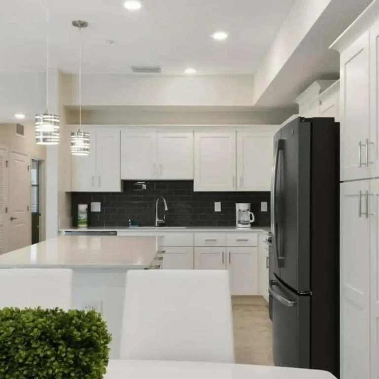 3120 Unit 406 Stunning 2B Apartment