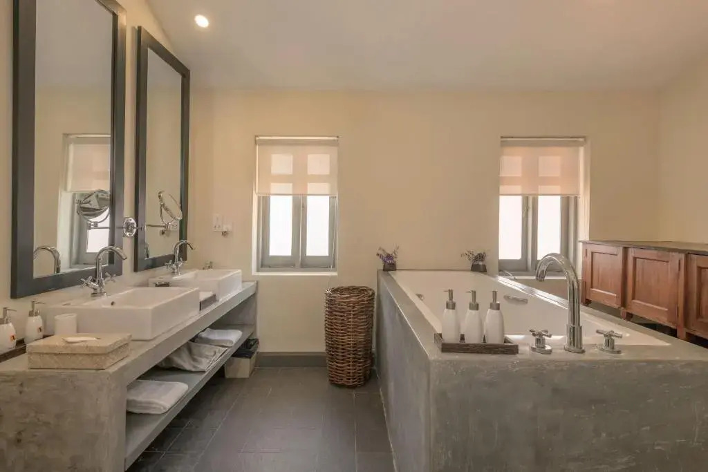 The Villa Bentota by KK Collection