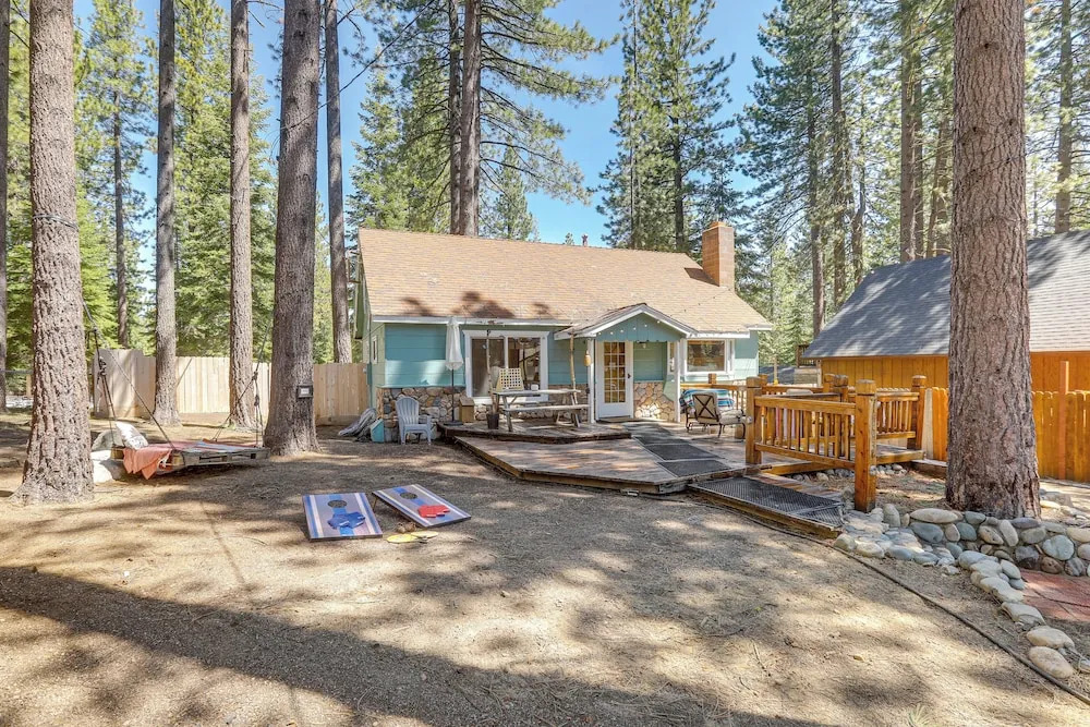 Tahoe Home in the Pines: Quiet Neighborhood!