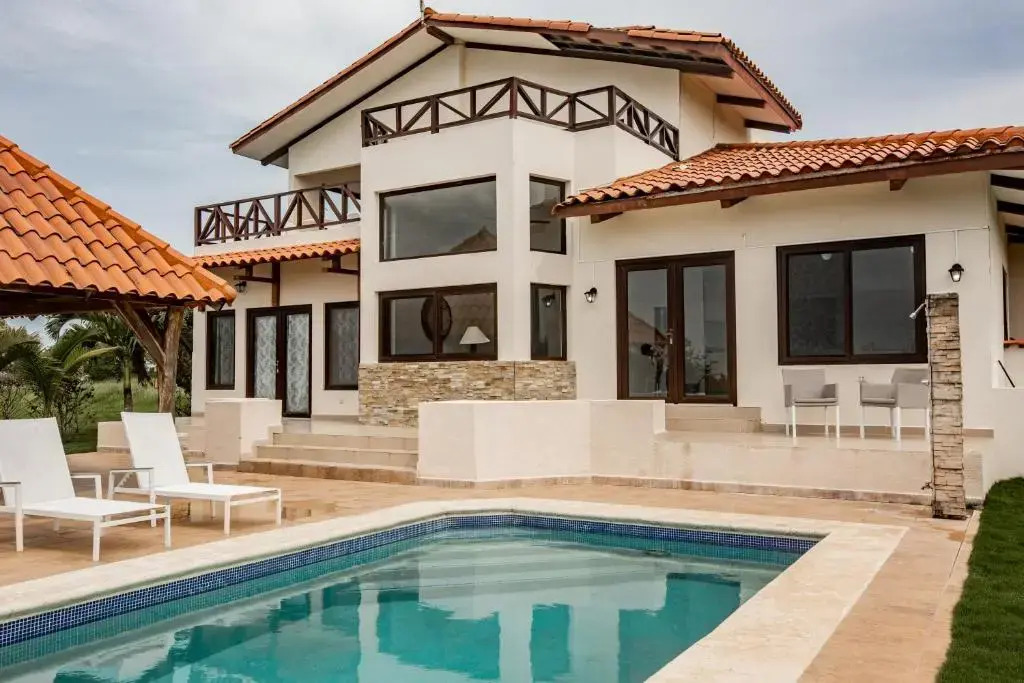 Villa Larisa