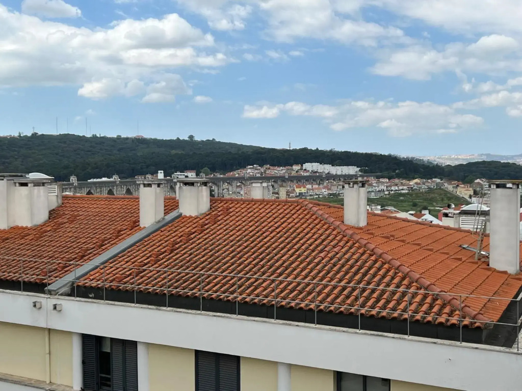 New Aqueduct View Romantic Apartment @ Campolide