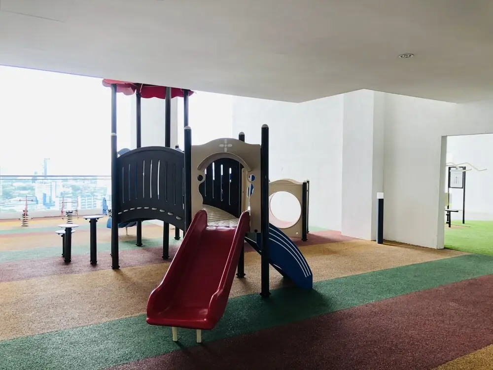 Paragon Suite Homestay by Antlerzone