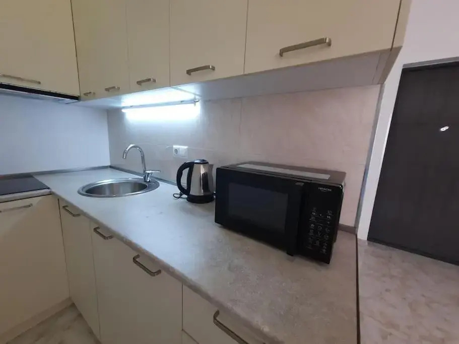 Leo Group Apartment 21-03 Elegance Batumi