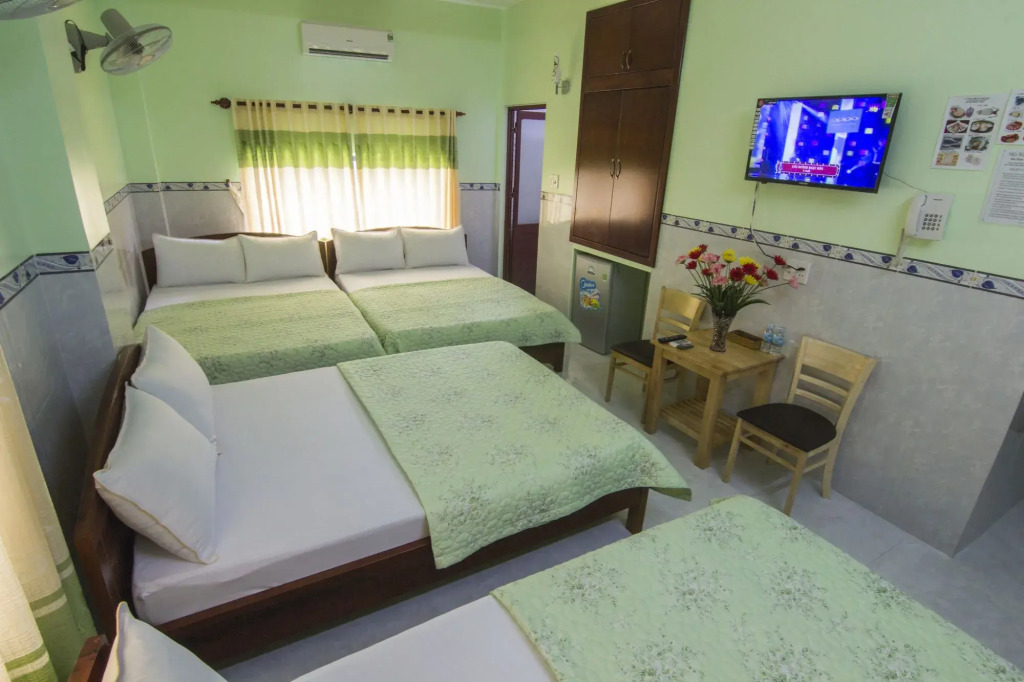Thai Quang Hotel