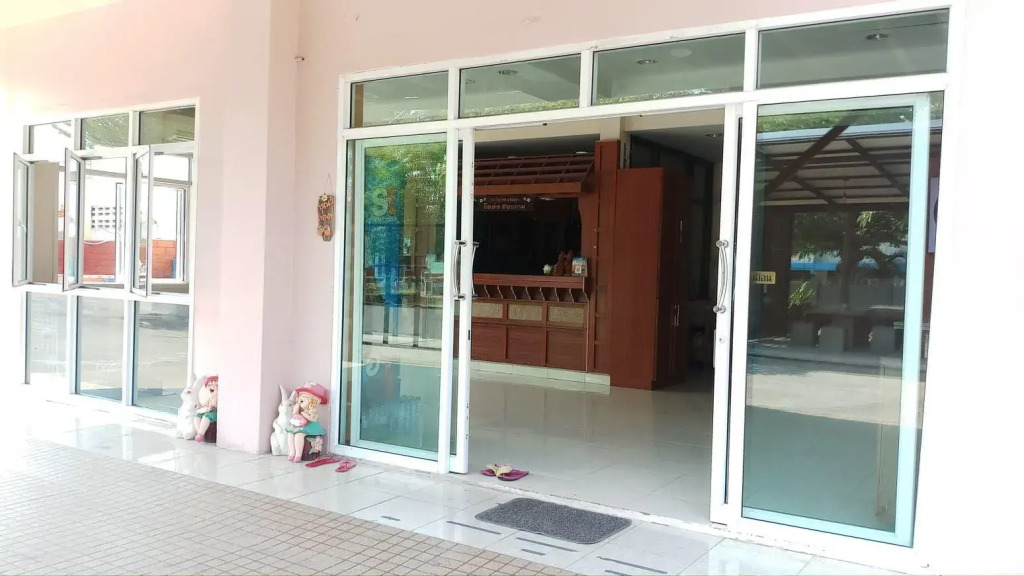 Ploy Resort พลอยรีสอร์ทบุรีรัมย์