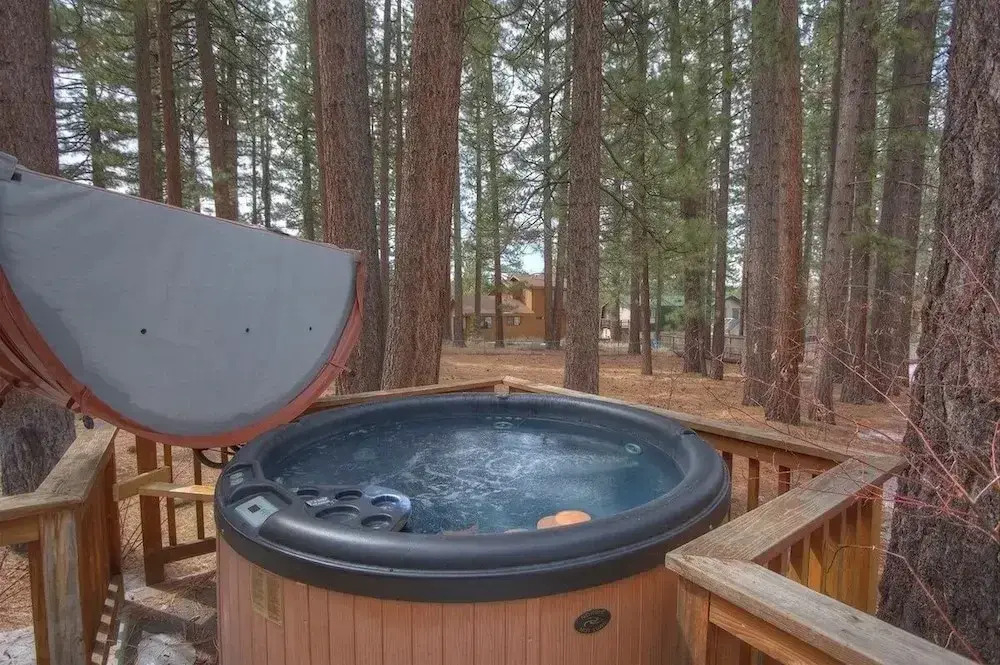 South Lake Tahoe - 4 BR Home Gas BBQ - LTA 8110