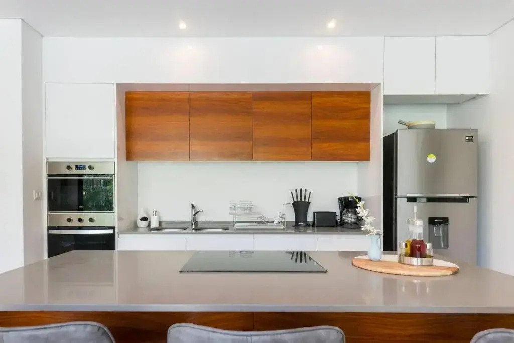 BÄAK- A205-Stylish 2BD with 360 infinity pool and sunset view WiFi