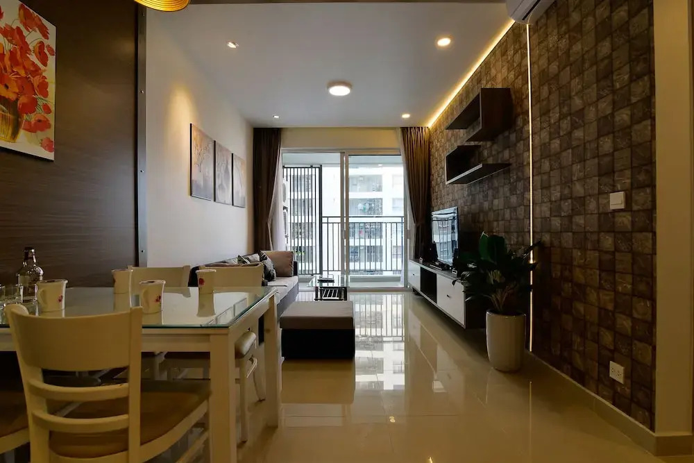 Pho Quang Luxury 2BRs Apartments