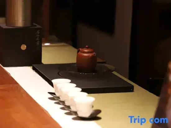 Jiuzhou Tongqu Hotel