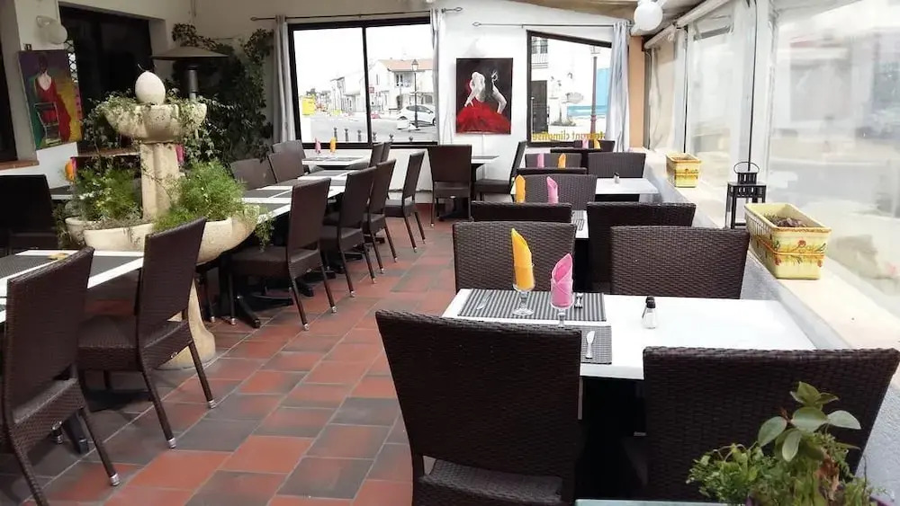 Hôtel restaurant le delta