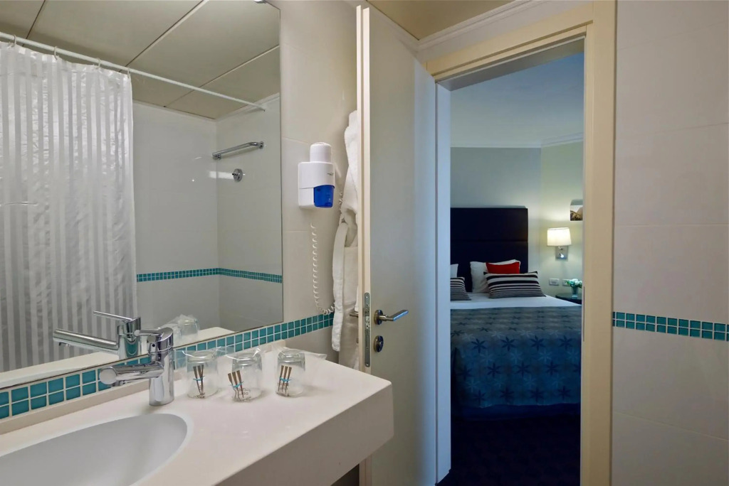 Метрополитен / Metropolitan Hotel