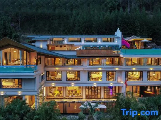 Hailuogou Luanxi Hidden Mountain Snow Mountain Scenic Hot Spring Resort Hote