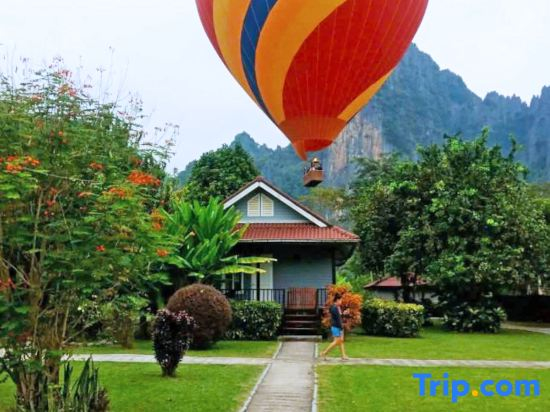 H&V Bungalow Vangvieng