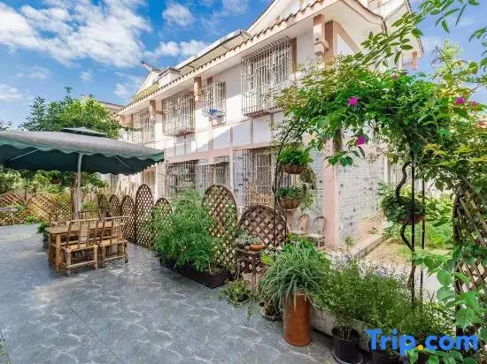 Qingshanjian Homestay