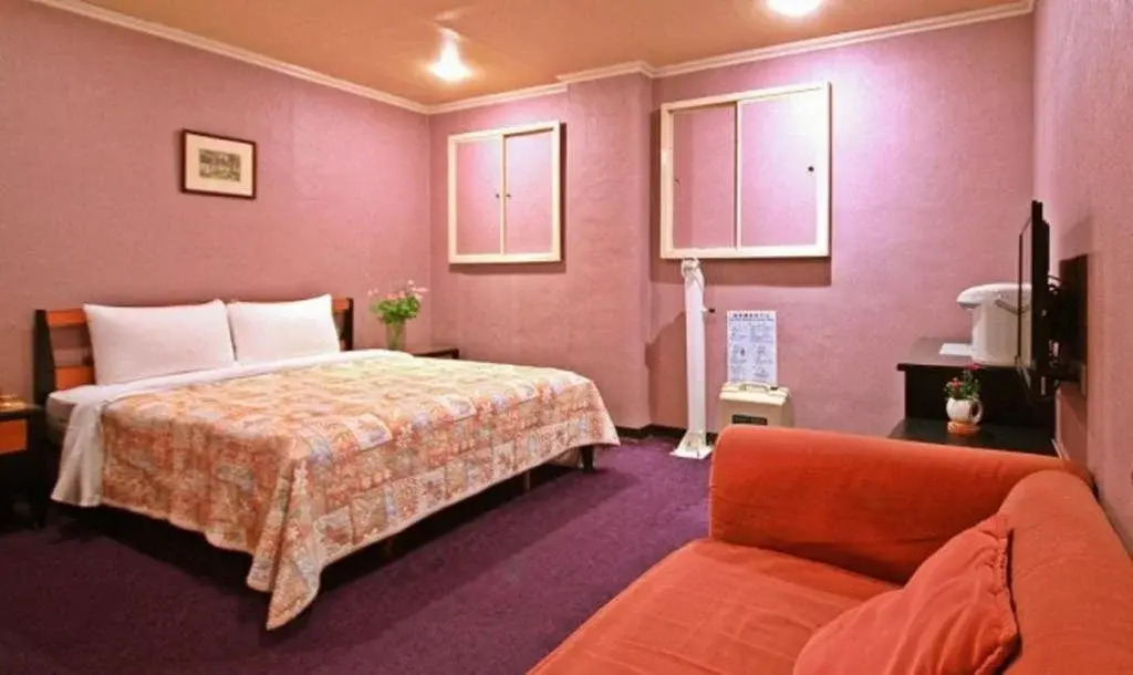 Red Cabin Inn