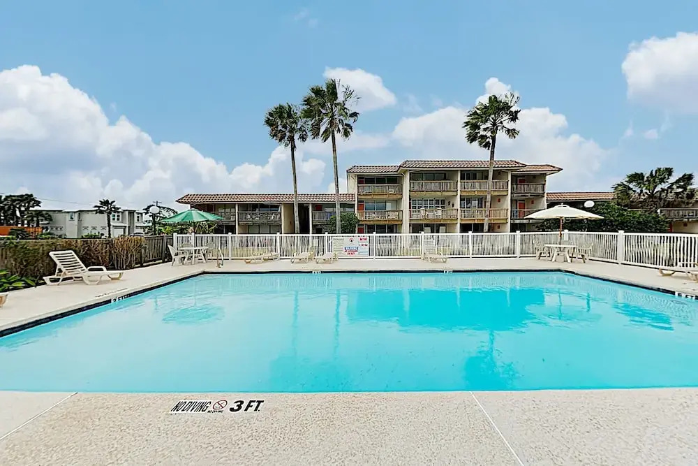 New Listing! Coastal-chic - Pool & Balconies 3 Bedroom Condo