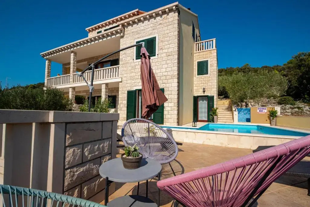 Villa Ana