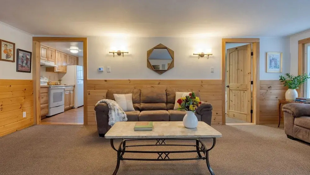 Secluded Catskills Retreat Heated Pool Hot Tub Game Rooms The Hilltop Hideaway by Avantstay