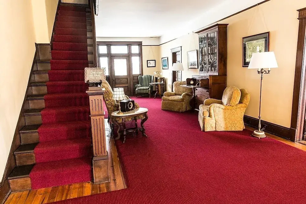 Double Oaks Bed and Breakfast