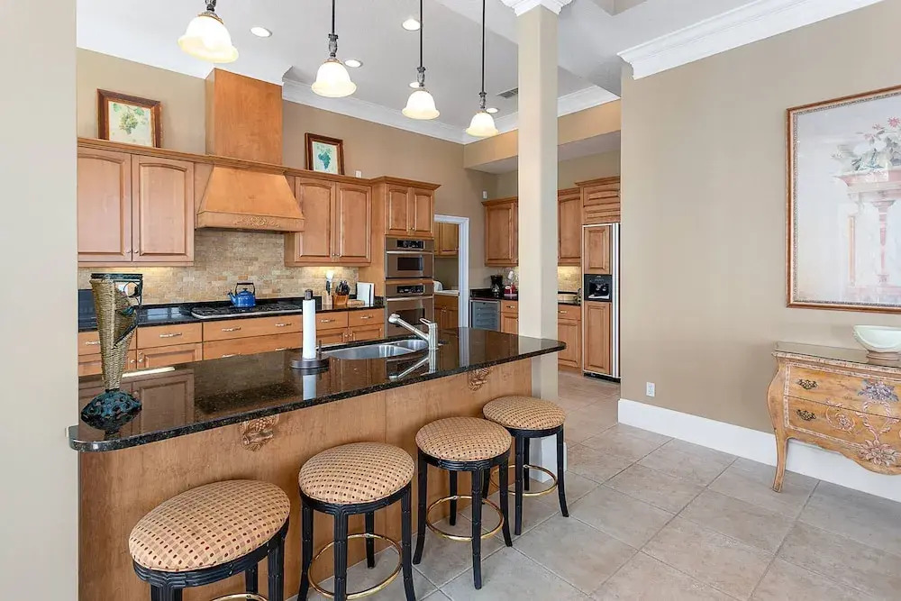 762 Oglethorpe Avenue by Hodnett Cooper