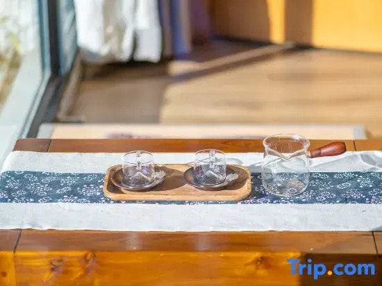 Travel Set Light luxury Hotel