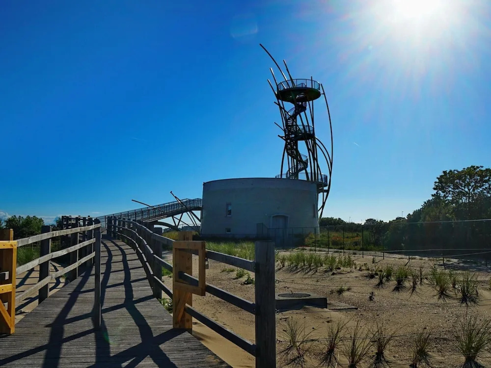 Stylish Westende Getaway
