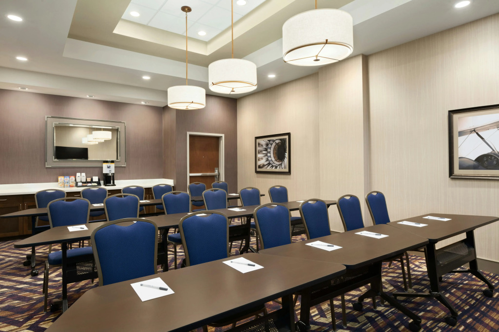 Hampton Inn & Suites Seattle/Renton, Wa