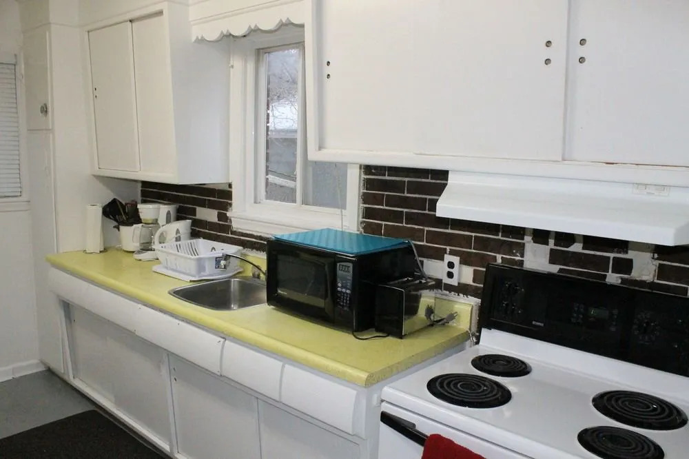 Adib Apartments - 1689 Baseline Rd