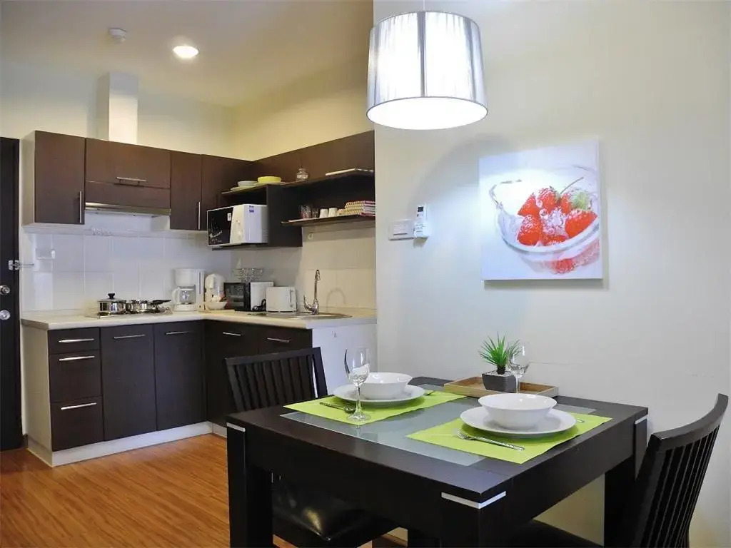 Phuket Villa Patong 1 Bedroom Apartment Mountain View