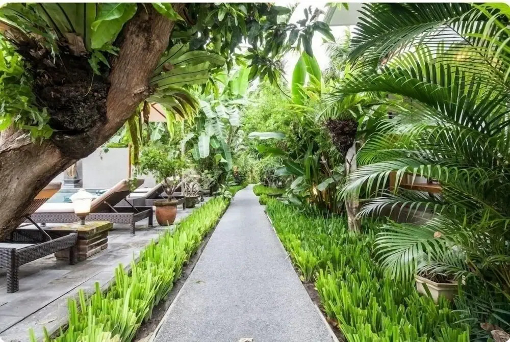 SMV - garden - 8-BR · 8BR Garden Villa Walk to Beach and Shops Legian
