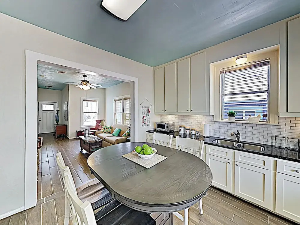 New Listing! Charming By The Beach 2 Bedroom Home