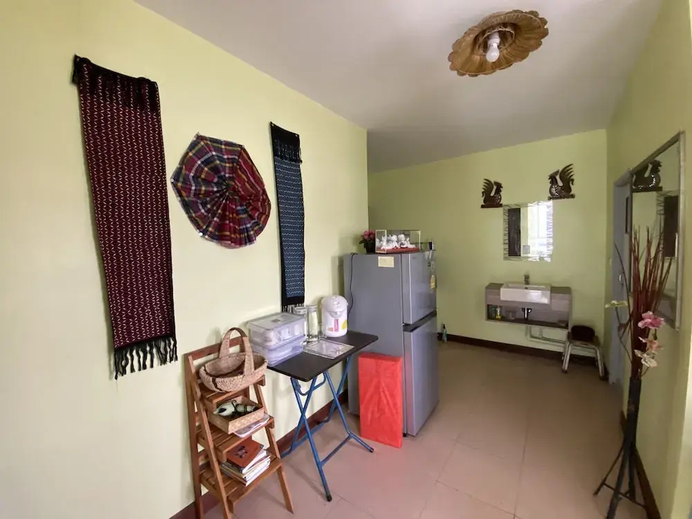 Oyo 699 Mon Hostel