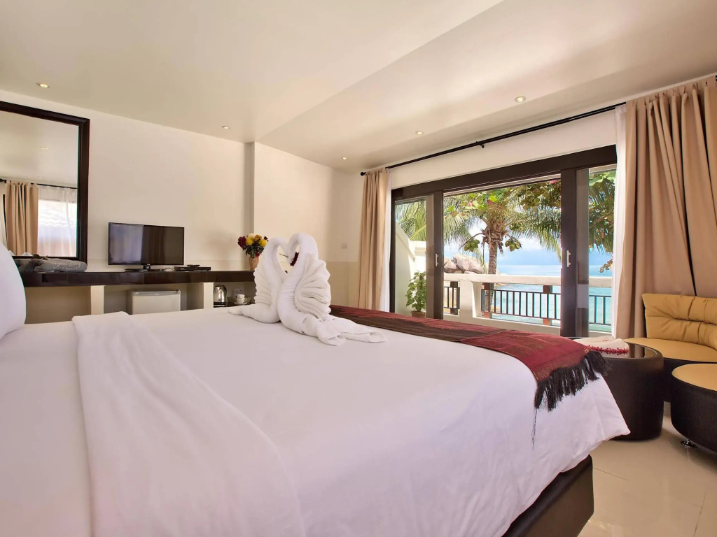 Crystal Bay Beach Resort