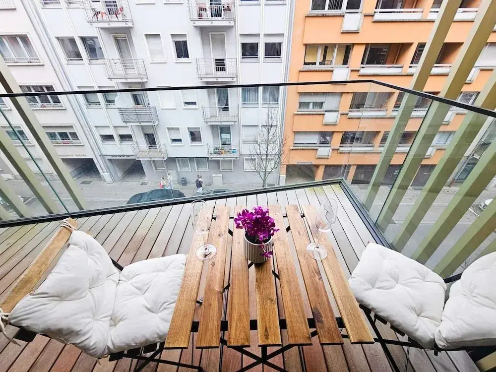 Cosy Terrace Studio close to city center