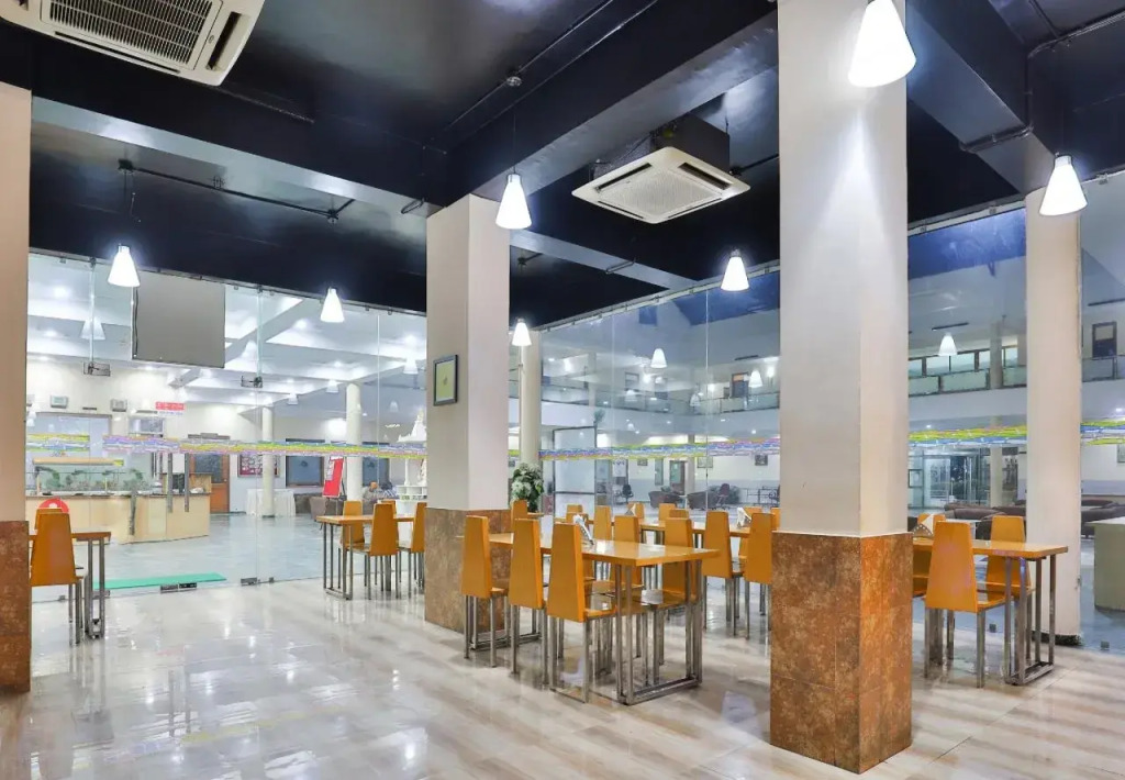 Infocity Club And Resort By OYO Rooms