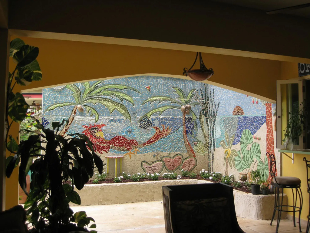 Lazy Parrot Inn