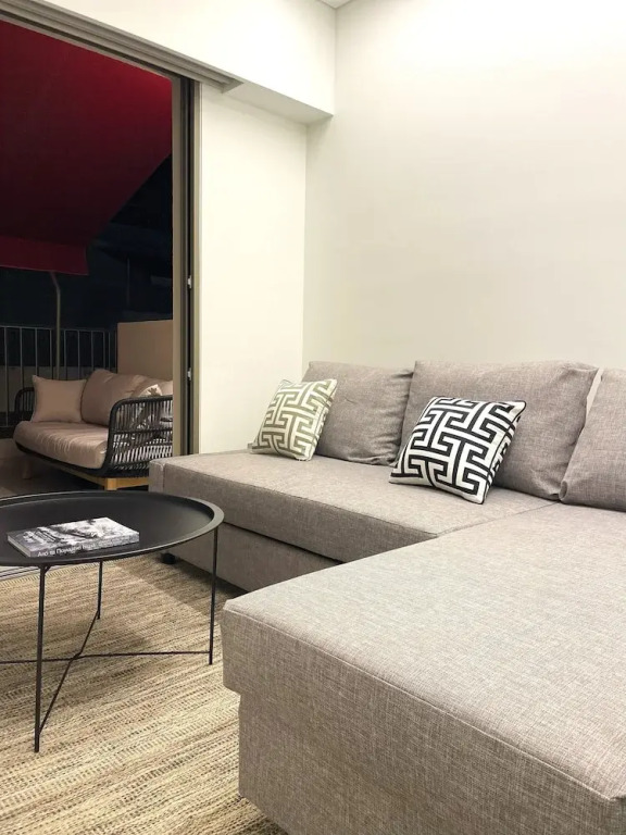THE NIXON Suite and Apartments Hotel