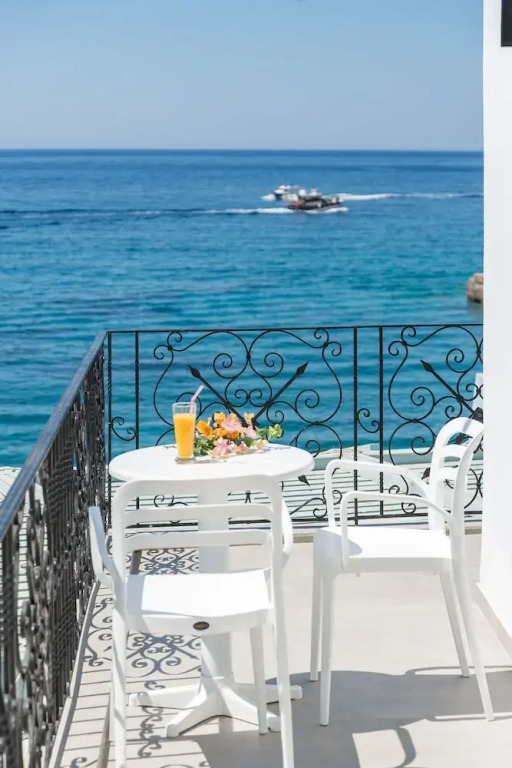 Samaria by the Sea