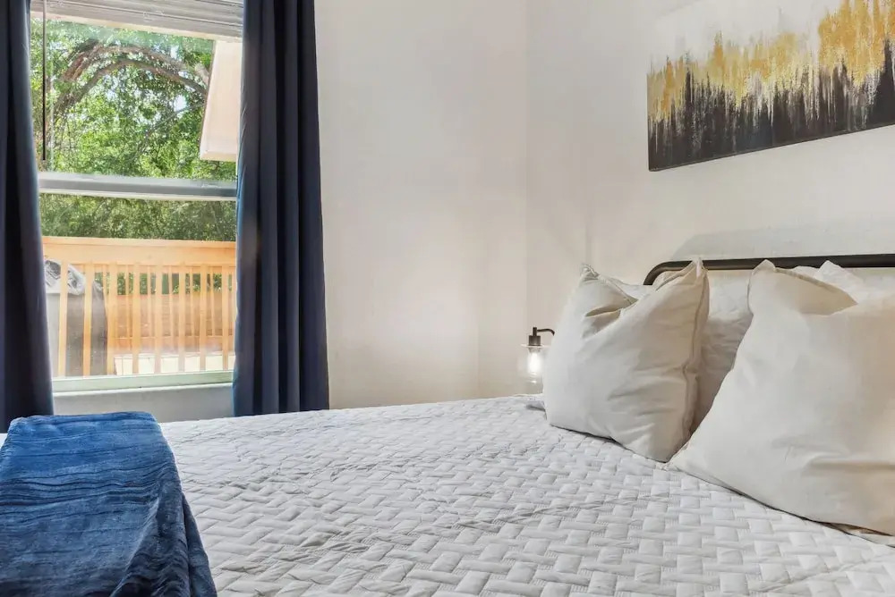 Your Amazing 3BR2BA Downtown Delight
