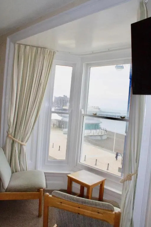 Helmsman Guesthouse